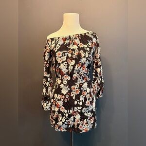 cupcakes & cashmere Off-Shoulder Black Floral Romper